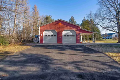 Exterior - 19 Middle Rd, Hammonton, NJ 08037 photo 8 of 11