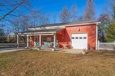 Exterior - 19 Middle Rd, Hammonton, NJ 08037 photo 7 of 11