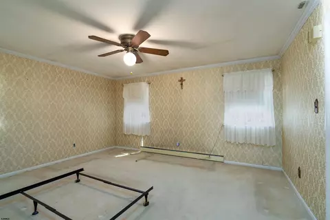 Bedroom - 19 Middle Rd, Hammonton, NJ 08037 photo 4 of 5