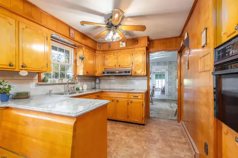 Kitchen - 19 Middle Rd, Hammonton, NJ 08037 photo 1 of 3