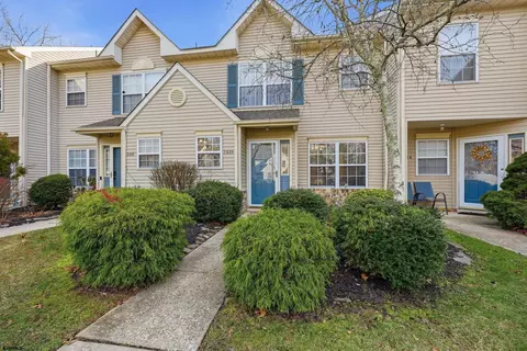 2808 Falcon Ct #2808, Mays Landing, NJ 08330
