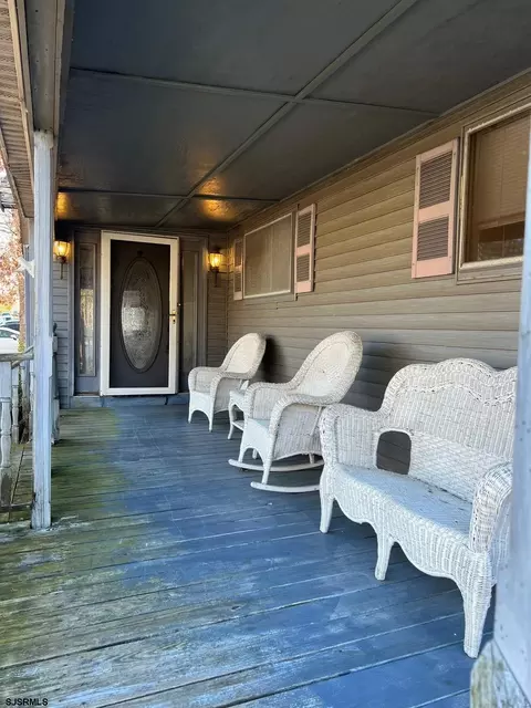 Exterior - 604 Biscayne Ave, Galloway, NJ 08205 photo 3 of 4