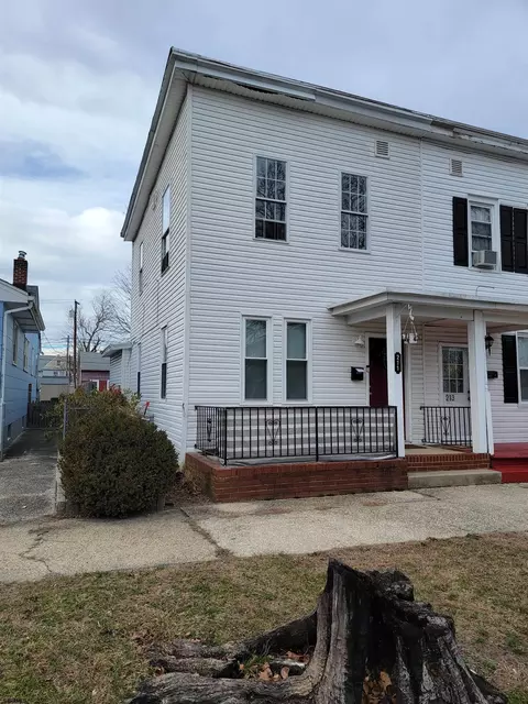 211 Buffalo Ave, Egg Harbor City, NJ 08215