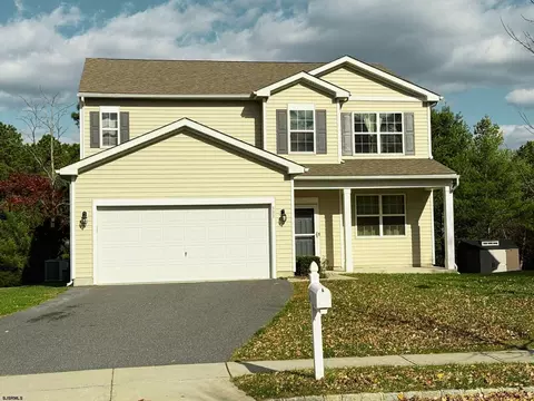 111 Crystal Lake Dr, Egg Harbor Township, NJ 08234