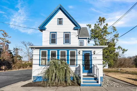 616 W Ocean Heights Ave, Linwood, NJ 08221