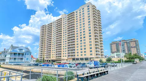 5000 Boardwalk #211, Ventnor City, NJ 08406