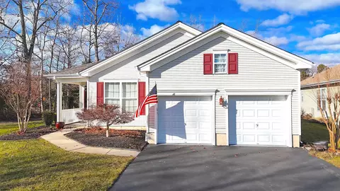 1 Marlowe Ct, Galloway, NJ 08205