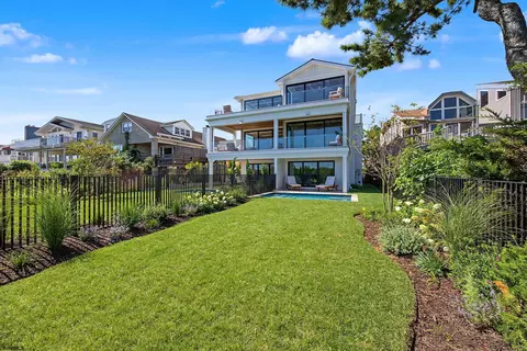 2904 Wesley Ave #1, Ocean City, NJ 08226
