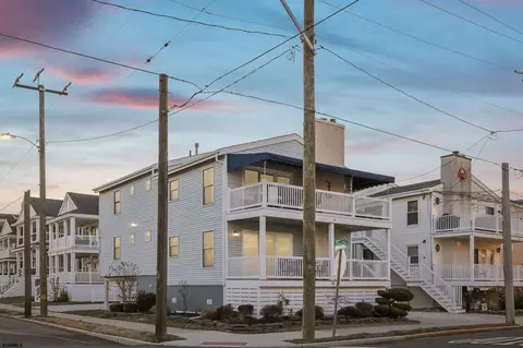 18 E 14th St #2, Ocean City, NJ 08226
