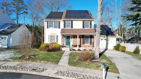 515 9th St, Somers Point, NJ 08244