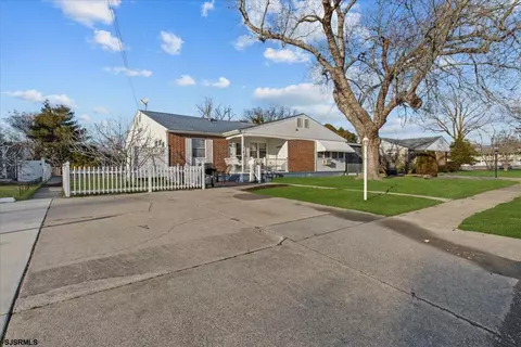 1351 Virginia Ave, Cape May, NJ 08204
