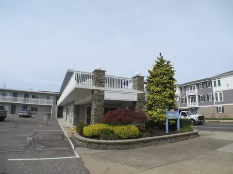 900 Wesley Ave #103, Ocean City, NJ 08226