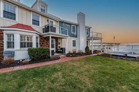 600 Pleasure Ave #7, Ocean City, NJ 08226