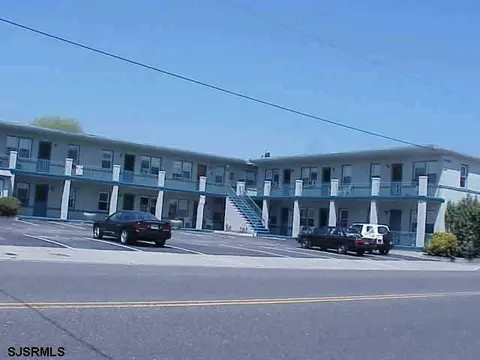 9505 Ventnor Ave #1, Margate City, NJ 08402