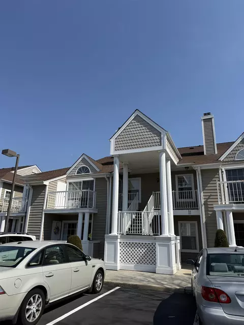 550 Central Ave #E8, Linwood, NJ 08221