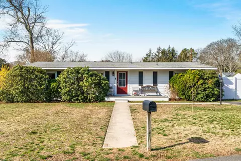 2 W Katherine Ave, Ocean View, NJ 08230