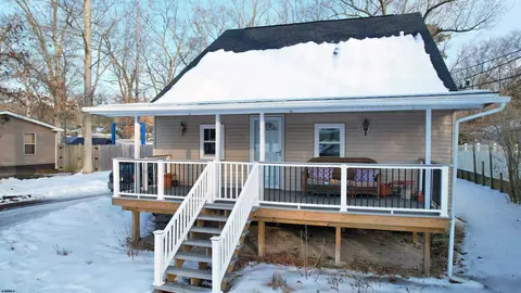 542 S Pitney, Galloway, NJ 08205 photo 3