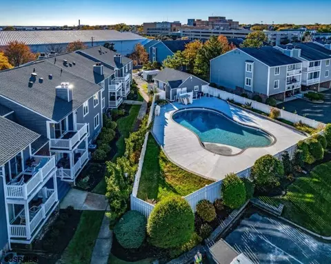 301 Harbour Cv #301, Somers Point, NJ 08244