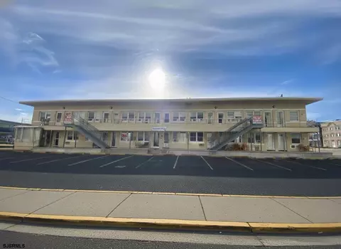 132 S Providence Ave #220, Atlantic City, NJ 08401