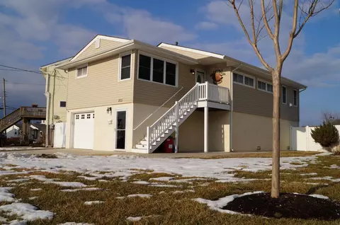 203 Somerset Ln Apt 203 Ln, Ocean City, NJ 08226