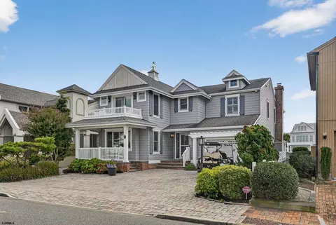 9 Coral Ln, Ocean City, NJ 08226