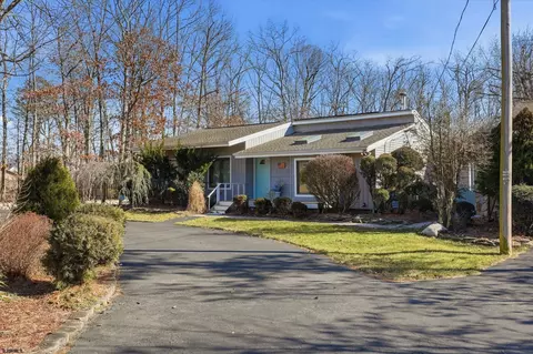 7106 Ridge Ave, Egg Harbor Township, NJ 08234