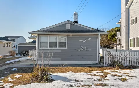 3700 Oxford Ln, Ocean City, NJ 08226