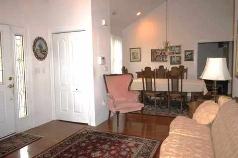 Entry Way - 623 Biscayne Ave, Galloway, NJ 08205 photo 2 of 2