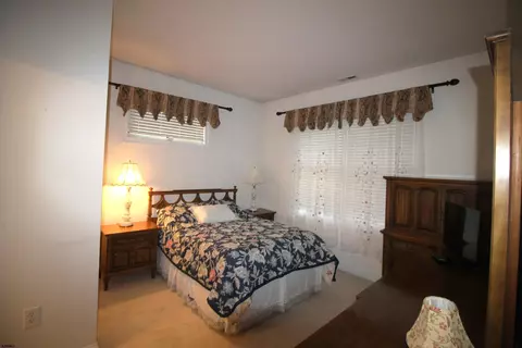 Bedroom - 623 Biscayne Ave, Galloway, NJ 08205 photo 4 of 5