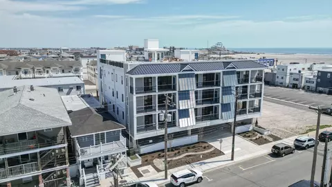 323 E Oak Ave #201, Wildwood, NJ 08260