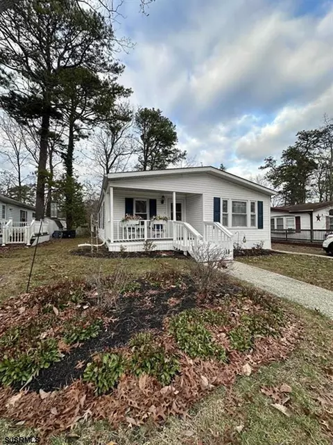 3 Hickory Ln, Mays Landing, NJ 08330