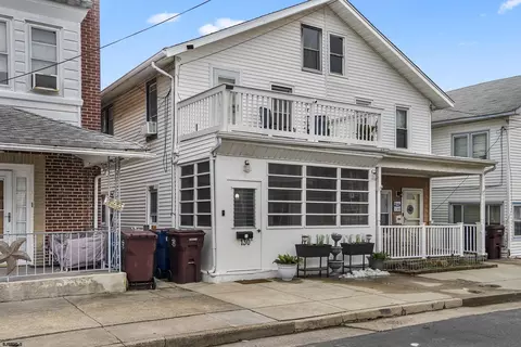 130 N Harvard Ave, Ventnor City, NJ 08406