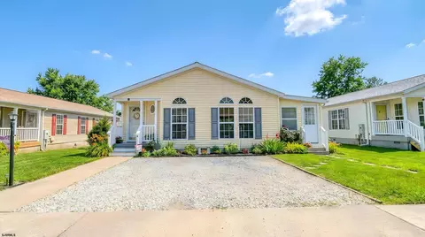 3 Fernwood Ln, Mays Landing, NJ 08330