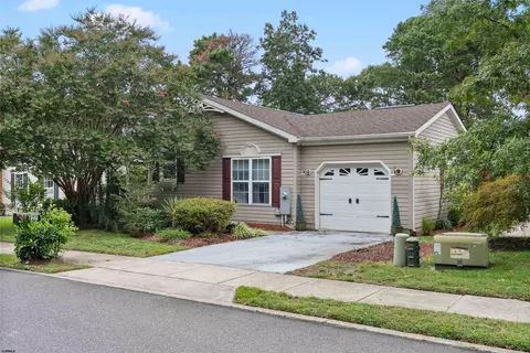 277 Greenbriar Ct, Mays Landing, NJ 08330