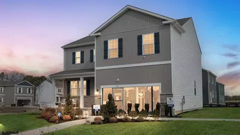 137 Malibu Dr, Egg Harbor Township, NJ 08234