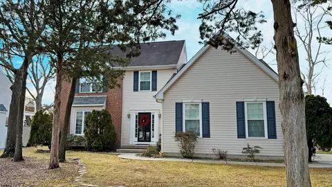 4 Devon Dr, Egg Harbor Township, NJ 08234