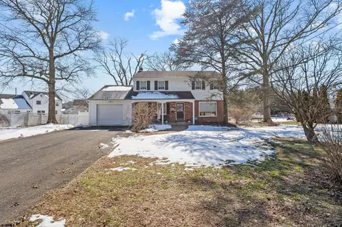 377 N Locust Ave, Marlton, NJ 08053