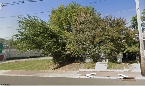 23 W Crescent Blvd, Collingswood, NJ 08108