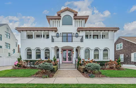 112 S Rumson Ave, Margate City, NJ 08402