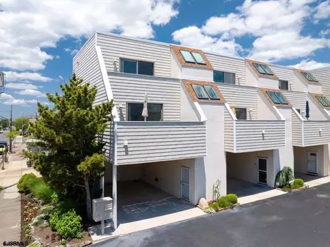 11 S Adams Ave #8, Margate City, NJ 08402