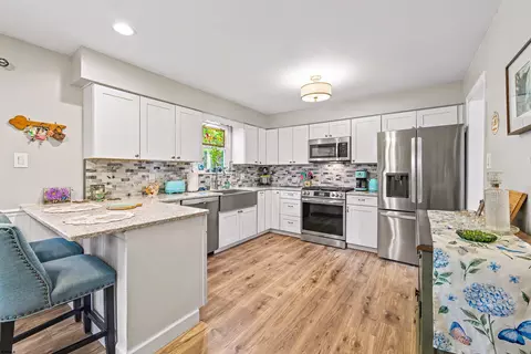 Kitchen - 655 Weilers Ln, Absecon, NJ 08201 photo 2 of 3