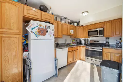 Kitchen - 608 Alberta Dr, Brigantine, NJ 08203 photo 3 of 3