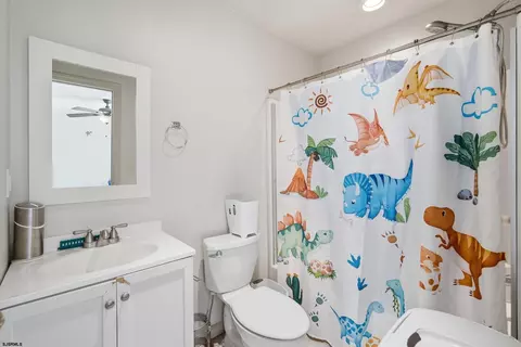 Bath - 608 Alberta Dr, Brigantine, NJ 08203 photo 2 of 3