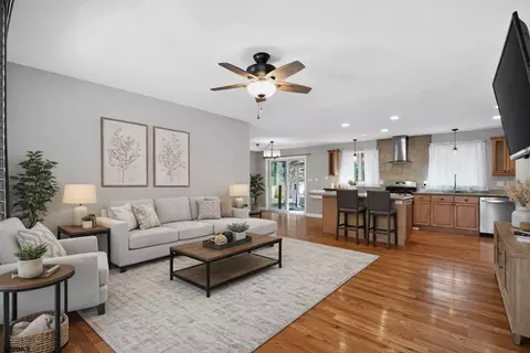 Living - 10 E Curran Dr, Absecon, NJ 08201 photo 3 of 6