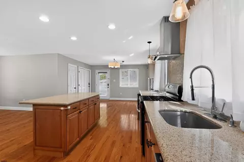 Kitchen - 10 E Curran Dr, Absecon, NJ 08201 photo 3 of 5