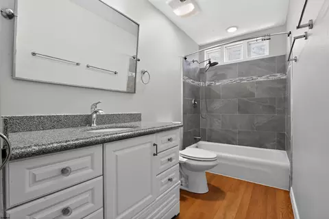 Bath - 10 E Curran Dr, Absecon, NJ 08201 photo 2 of 2