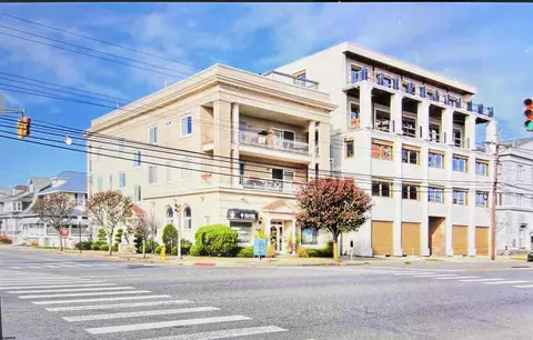 25 S Surrey Ave #C4, Ventnor City, NJ 08406