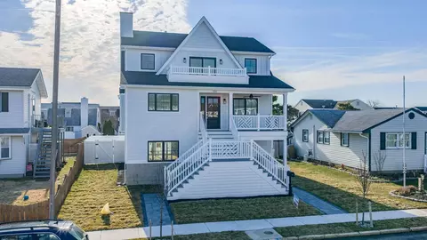 121 Bark Dr, Ocean City, NJ 08226