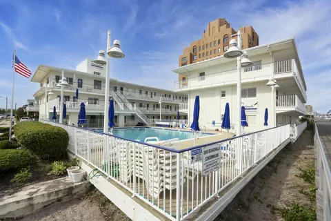 111 S Dudley Ave #209, Ventnor City, NJ 08406