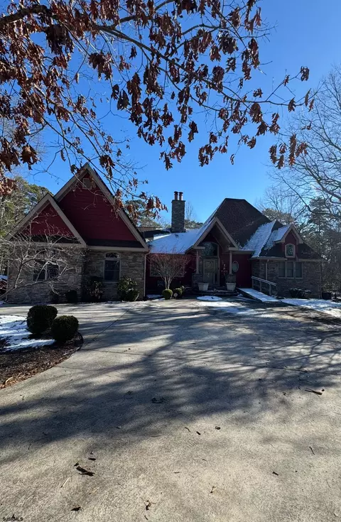 825 Stagecoach Rd, Marmora, NJ 08223